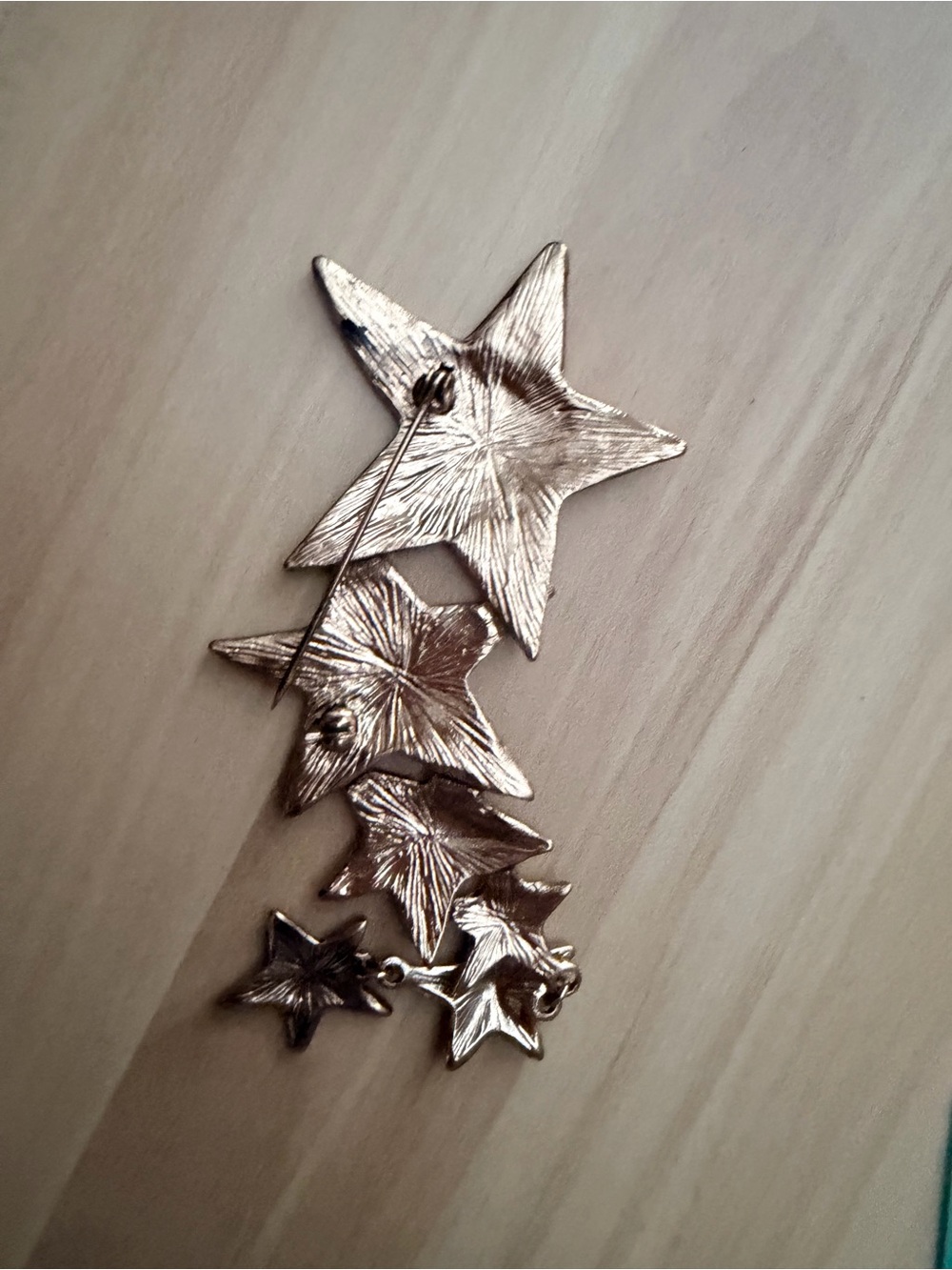 Free People Gold Star Cascade Brooch - Picture 2 of 2